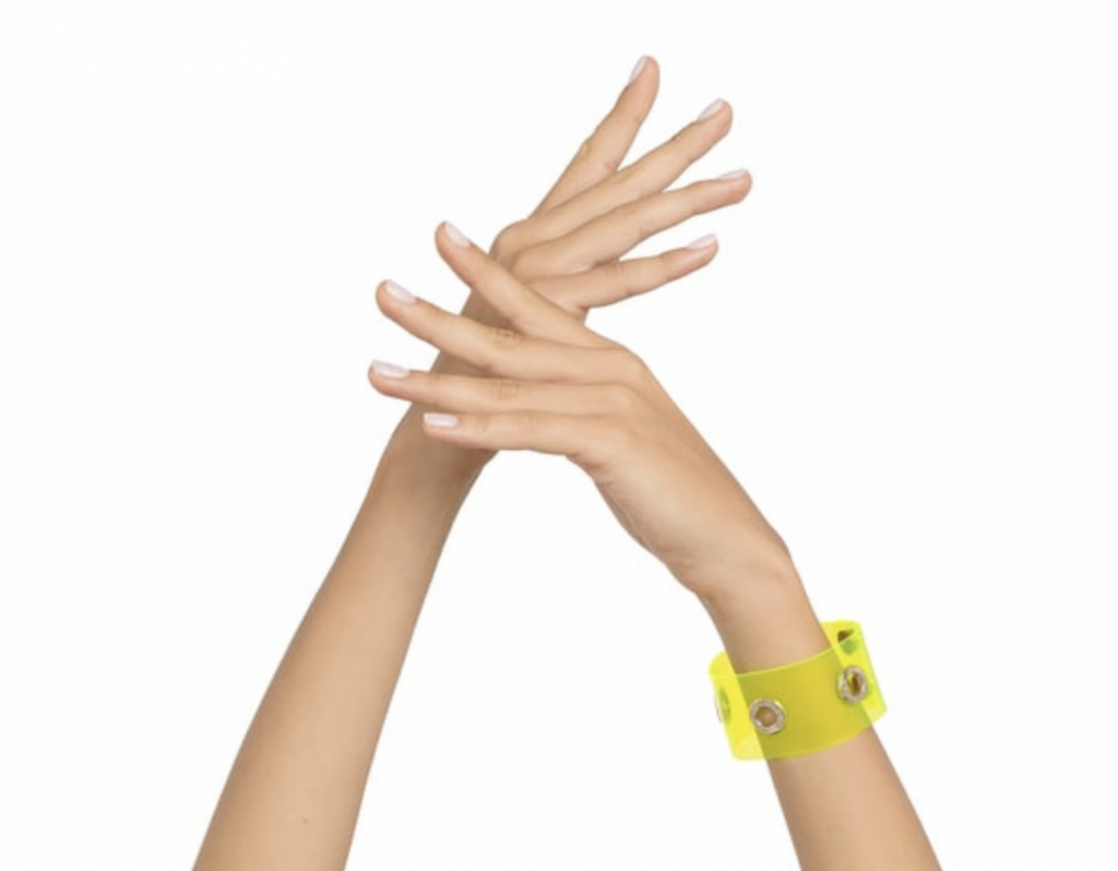 Pulsera pistacho rebajada a mitad de precio.