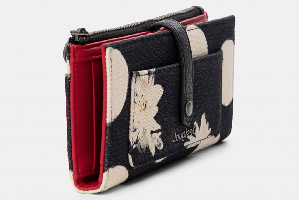 El monedero más chulo de primavera es de Desigual y está al 50% 24 Desigual