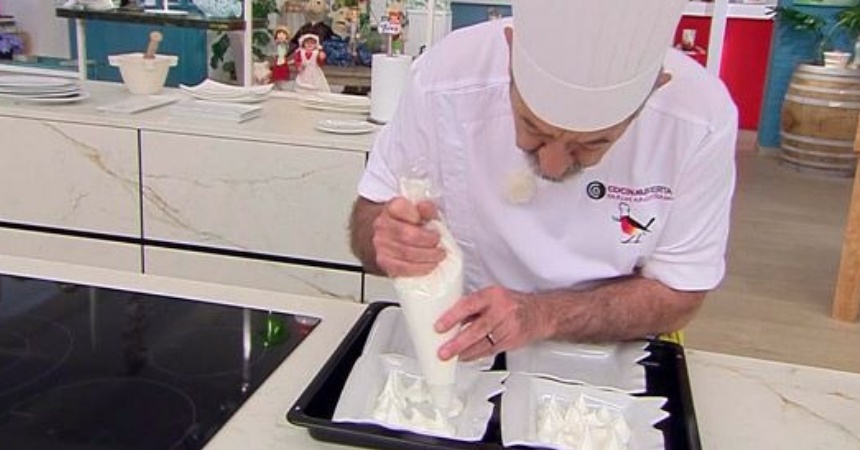 Cerezas con merengue: la combinación perfecta con la que Arguiñano da la bienvenida al verano 5 montaje