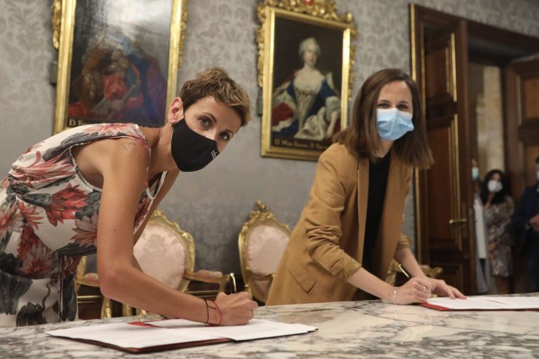 Chivite y Belarra firman la transferencia a Navarra de fondos europeos para servicios sociales