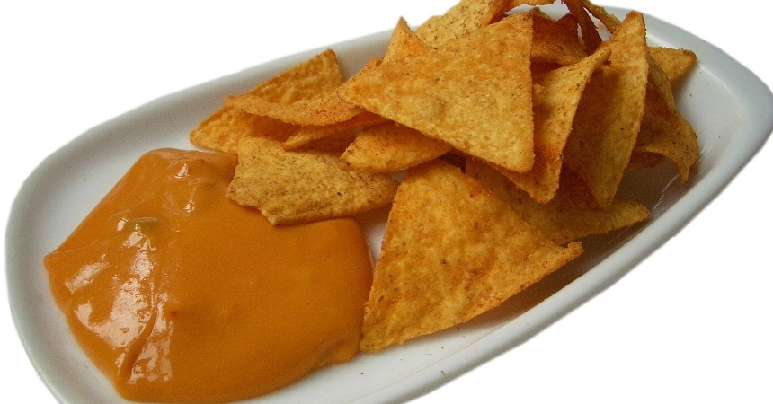 Cómo hacer la auténtica salsa de queso cheddar