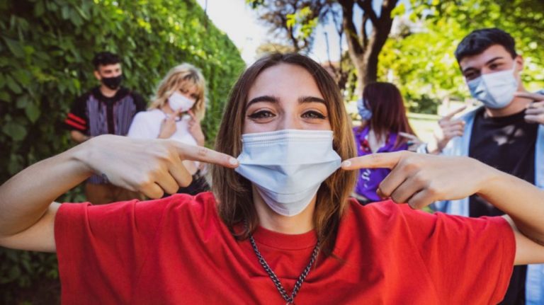 Covid: La terrible secuela que arrastrarán de por vida los jóvenes si se contagian