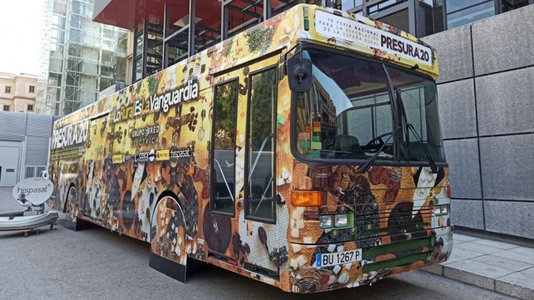 El Autobús de la Repoblación recorre este verano el Camino de Santiago
