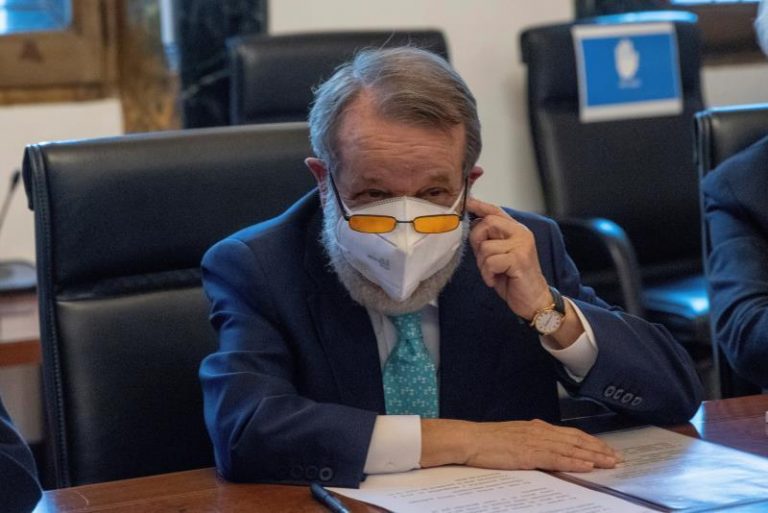 El Defensor del Pueblo pide que se autorice la entrada de una niña congolesa tutelada