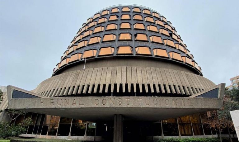 El TC mantiene en suspenso la vacunación obligatoria de la Ley de salud gallega