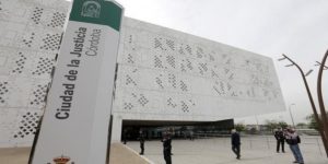 El TSJA confirma 20 años de cárcel a un profesor y fraile por abuso sexual a cuatro alumnas