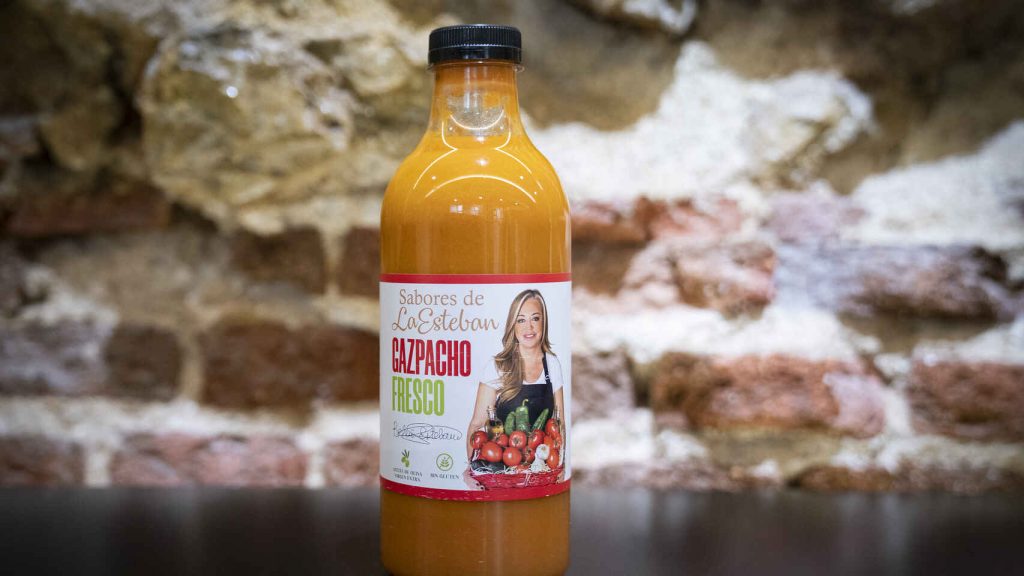 En las redes no aprueban el gazpacho de Belén Esteban