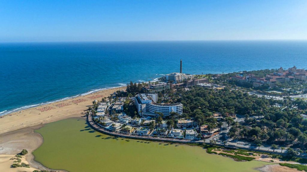 Playa de Palma Maspalomas un centro turístico ajetreado