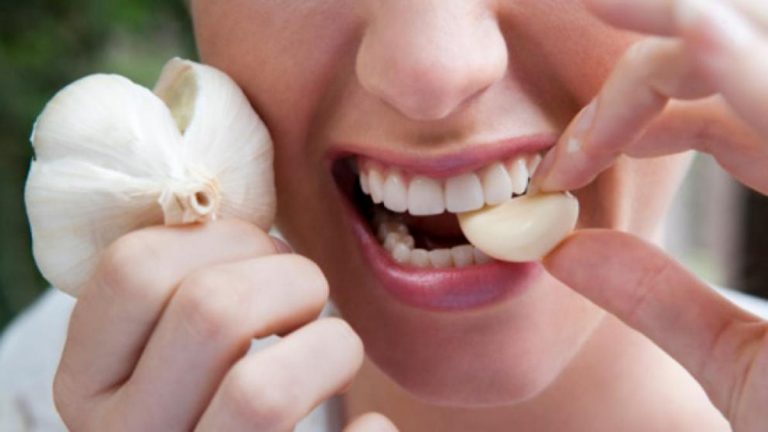 Esto es lo que le pasa a tu cuerpo si comes ajo todos los días