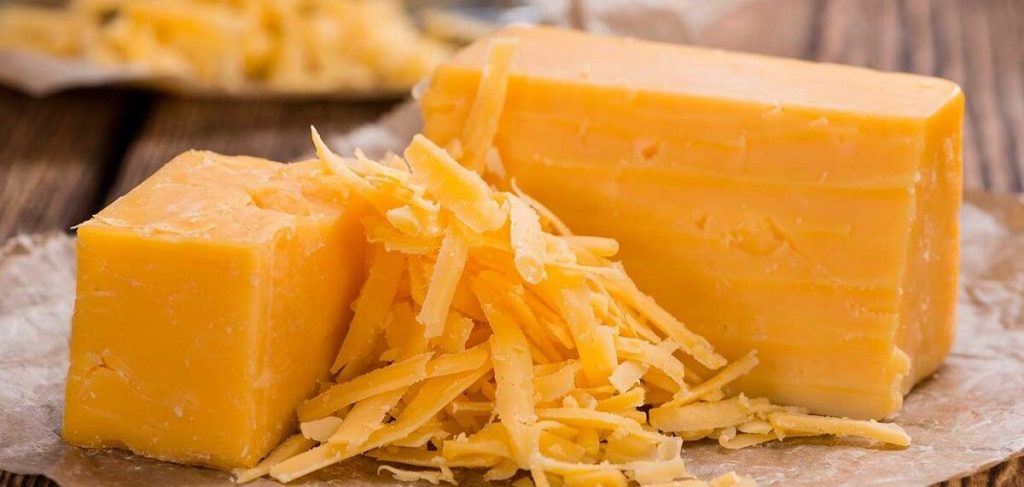 El queso Cheddar envejecido