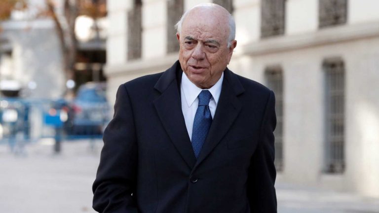 El juez del caso Villarejo imputa un nuevo delito de administración desleal a Francisco González