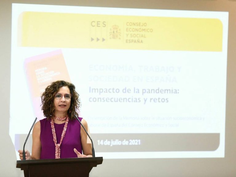 Funcas pide aplicar ya en 2022 un plan de consolidación fiscal a medio plazo