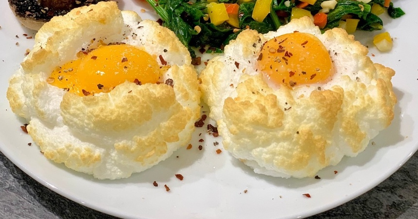 Huevo nube: cómo hacerlo en el horno y que salga esponjoso