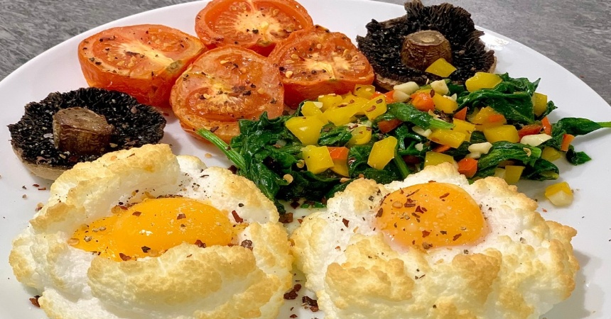 Huevo nube: cómo hacerlo en el horno y que salga esponjoso