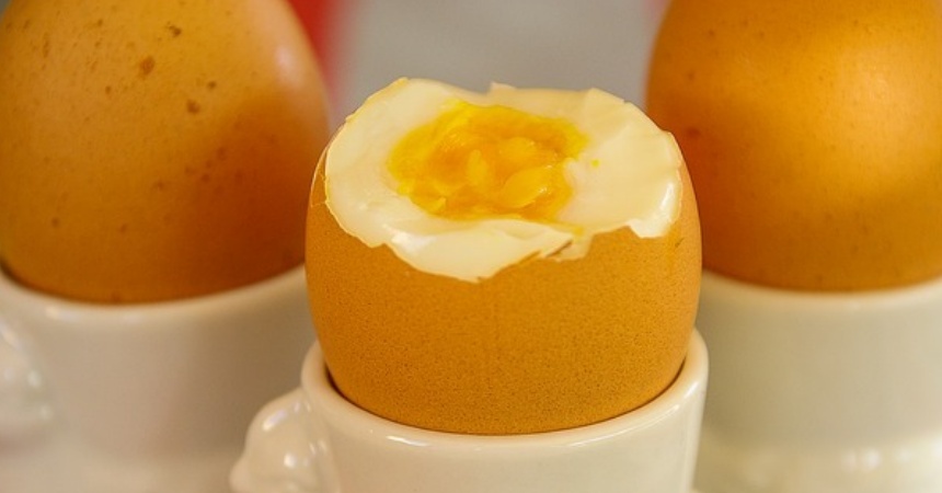 Huevos cocidos: el tiempo exacto que debes dejarlos para que salgan pasados por agua