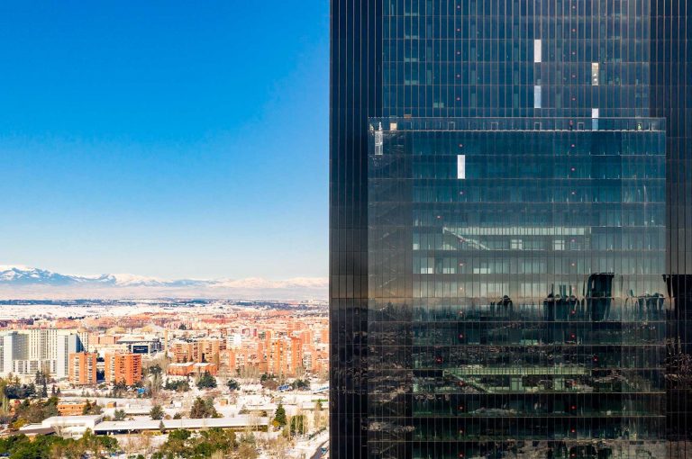 IE University celebra la graduación de la clase 2021 con 2.500 alumnos de 140 países