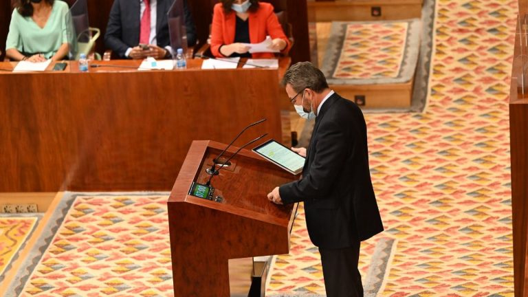 Comisión de residencias en Madrid no saldrá adelante por abstención de Vox