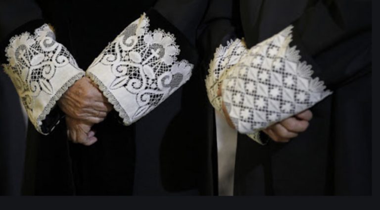 JJpD pide reunirse al Comisario de Justicia de la UE