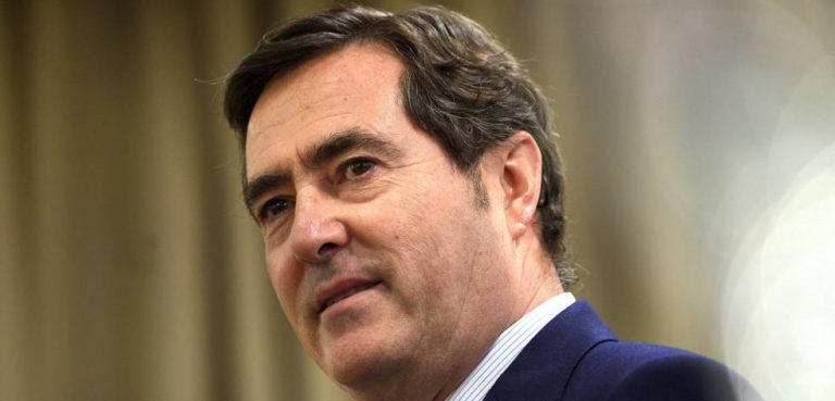 La CEOE ensalza a Madrid y apuesta por una rebaja de la presión fiscal