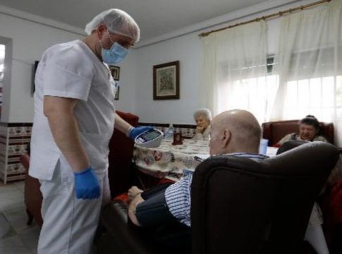 Las residencias de mayores andaluzas contabilizan 96 residentes positivos