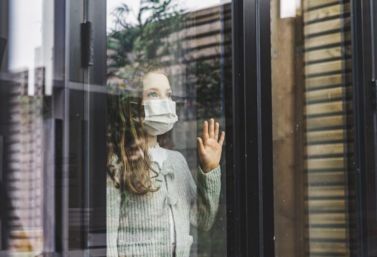 Los adolescentes en contacto con Covid presentan más problemas de ansiedad