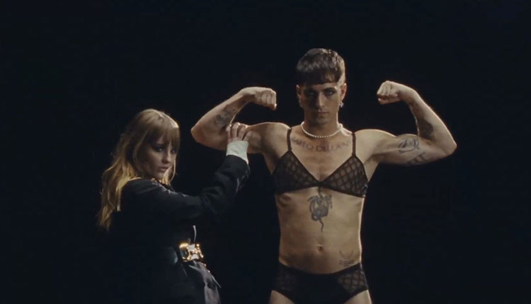 Maneskin I wanna be your slave 5