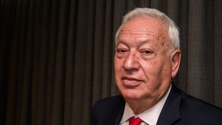 Margallo dice que Cuba es una dictadura