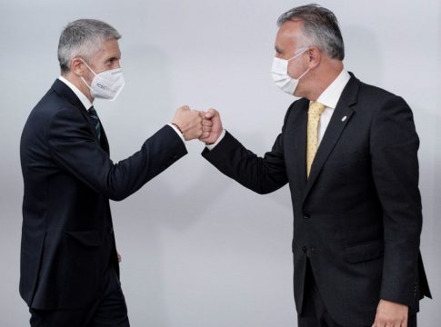 Marlaska. La crisis migratoria de Canarias sirvió para dotarse de infraestructuras más sólidas