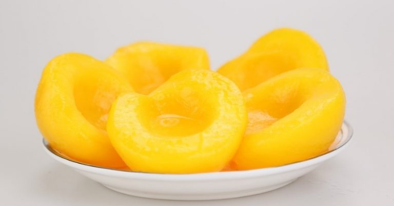 Melocotón en almíbar: así preparas un dulce que no te hará aumentar de peso