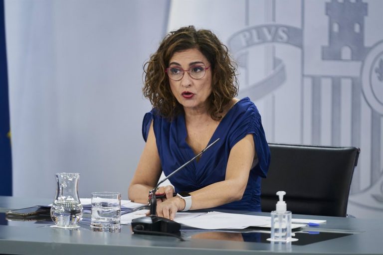 Montero respalda la actuación policial al término de la manifestación contra el crimen de Samuel