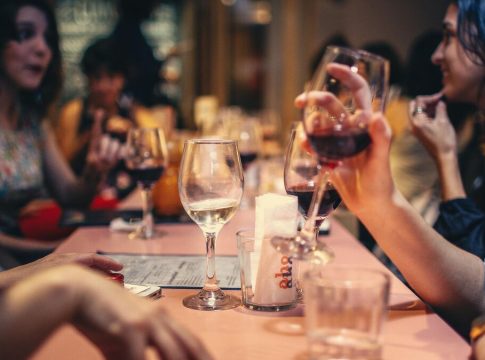 Murcia limita las reuniones a un máximo de 10 personas