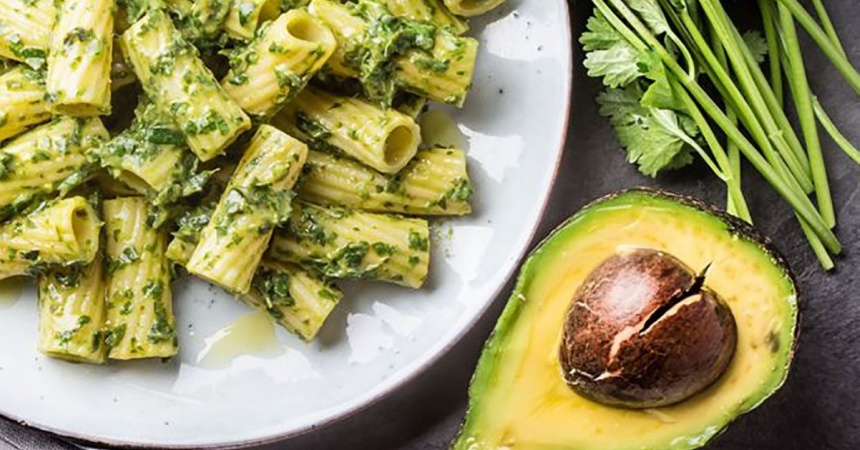 Pesto de aguacate: esta es la pasta ideal para esta salsa