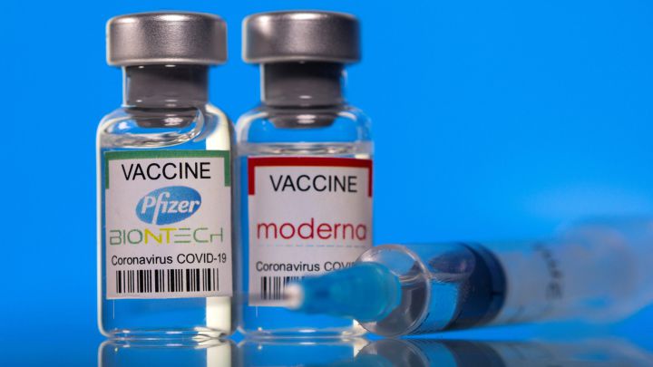 Pfizer y Moderna: efectos secundarios nuevos que debes conocer