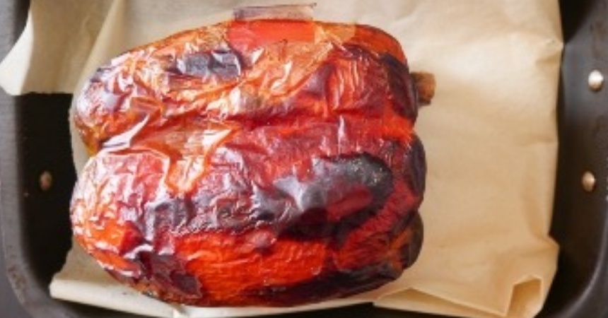 Pimientos asados: el secreto para que no se te quemen al horno