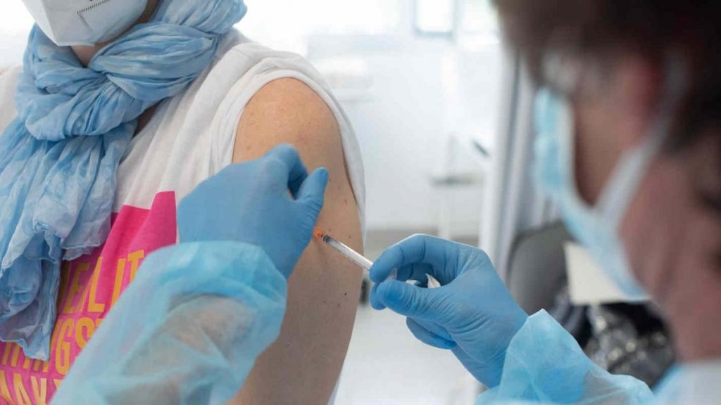 La protección de las vacunas no es para reducir el riesgo individual de las personas vacunadas