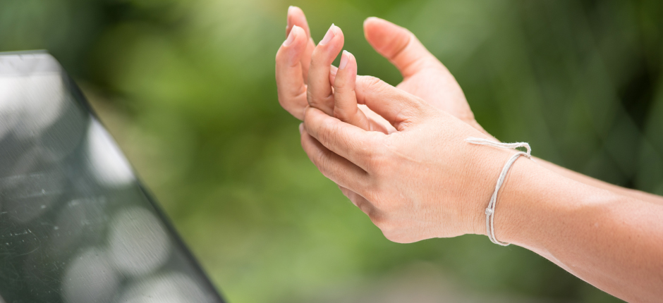 Qué es el dedo en gatillo