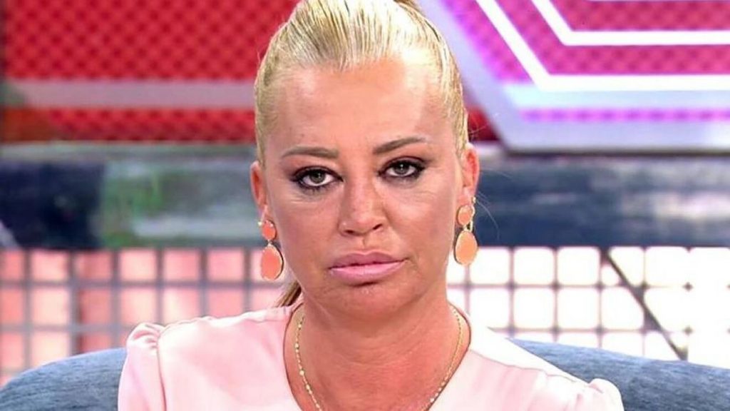 Qué se sabe de la reina del pueblo