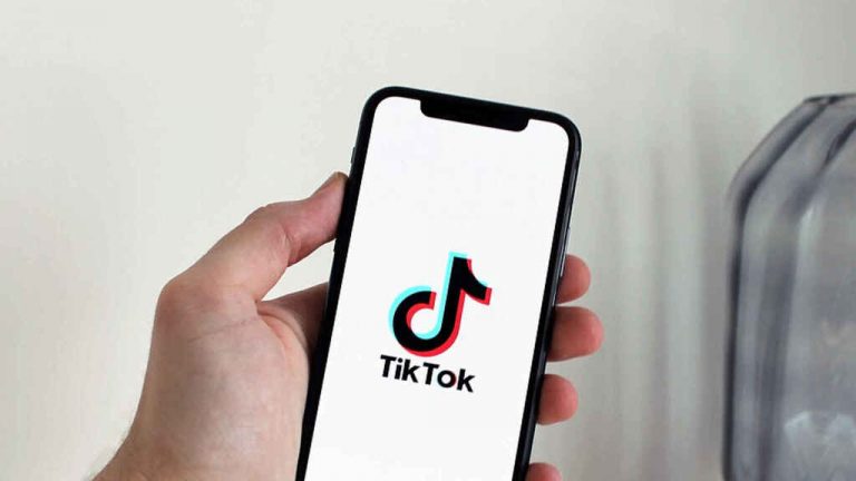 Cómo hacer el efecto dos mundo del TikTok