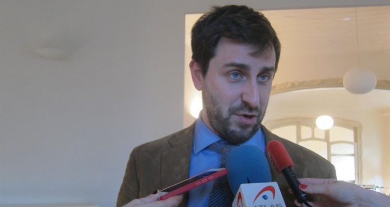 Comín dice que la decisión del TJUE suspende su inmunidad