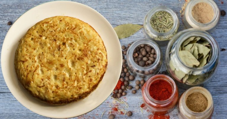 Tortilla de patatas: especias que potencian el sabor del plato