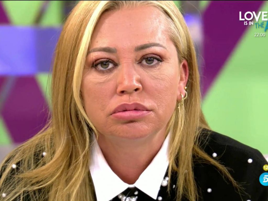 Una puñalada por la espalda para la colaboradora