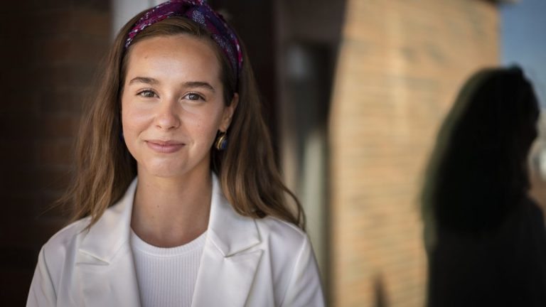 ¿Quién es Paula Usero, la actriz famosa por 'La cocinera de Castamar '?