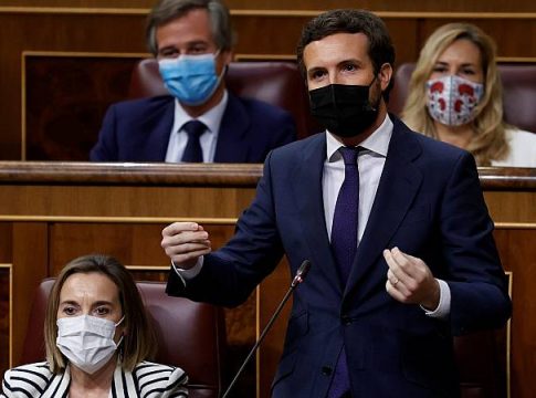 casado Casado felicita a sus diputados por su labor de oposición: