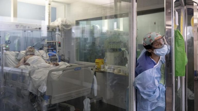 Cataluña registra 5.492 casos y 58 muertes en las últimas 24 horas