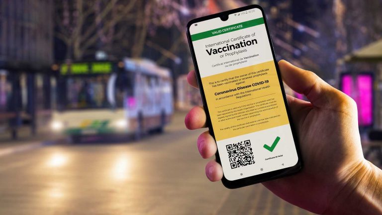 Certificado Covid: así pueden hackearlo y robar tus datos