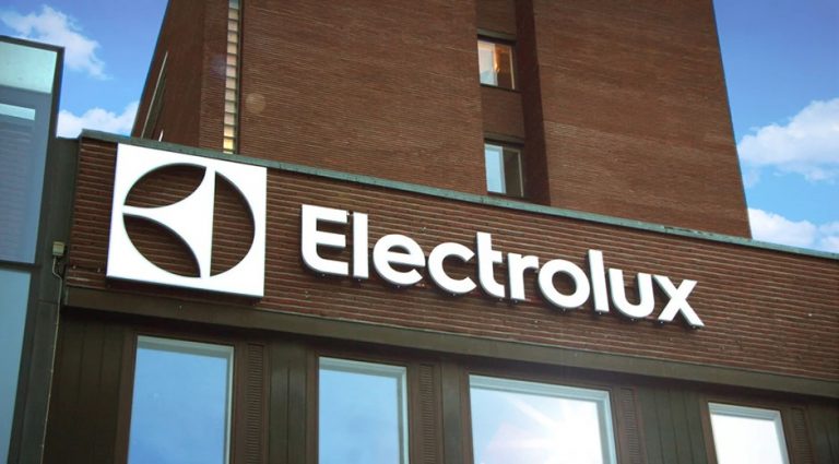 Electrolux vuelve a beneficios en el segundo trimestre con 135 millones