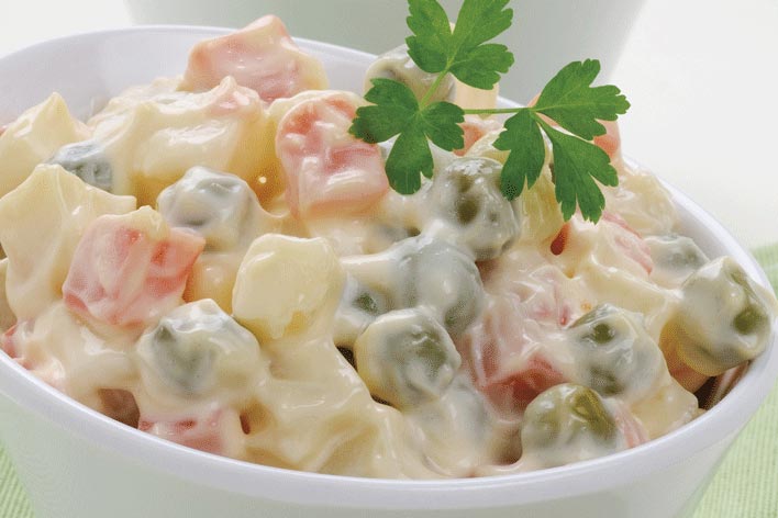 Qué debes echar a una ensaladilla rusa para que sea plato único