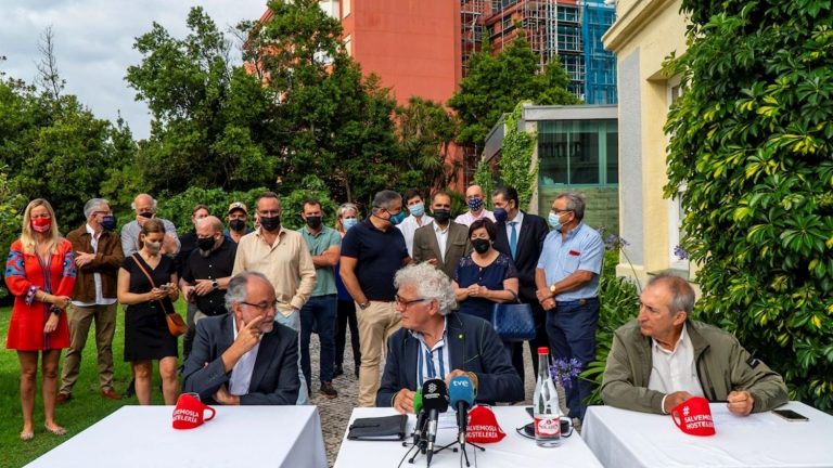 Los hosteleros cántabros recurrirán el cierre del interior