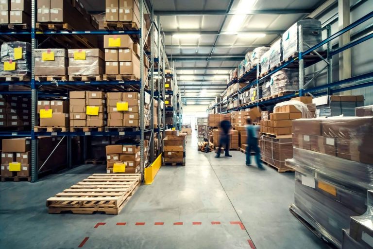 ¿Cómo funcionan las operaciones de cross docking y la distribución de mercancía de contenedores? Por Vailogistic