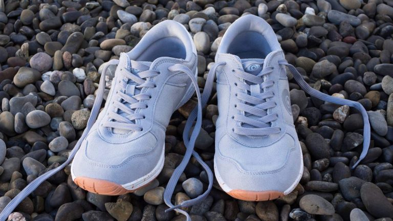 Nummulit ofrece una colección de zapatillas minimalistas